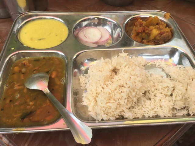 M3-danu_dhaba_thali.jpg